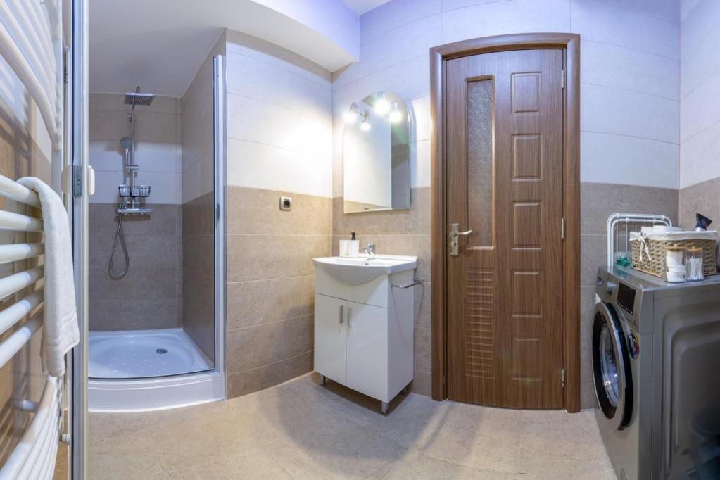Isaran Residence Brasov Ngoại thất bức ảnh